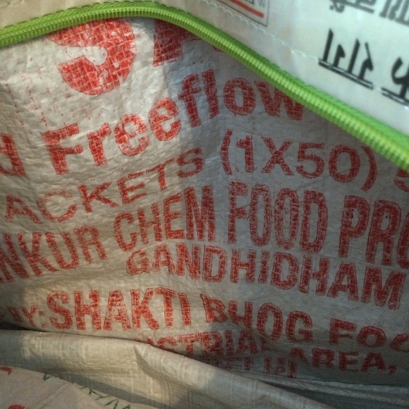 Purple and Black Tote with Structured Design - Picture 6 of 6